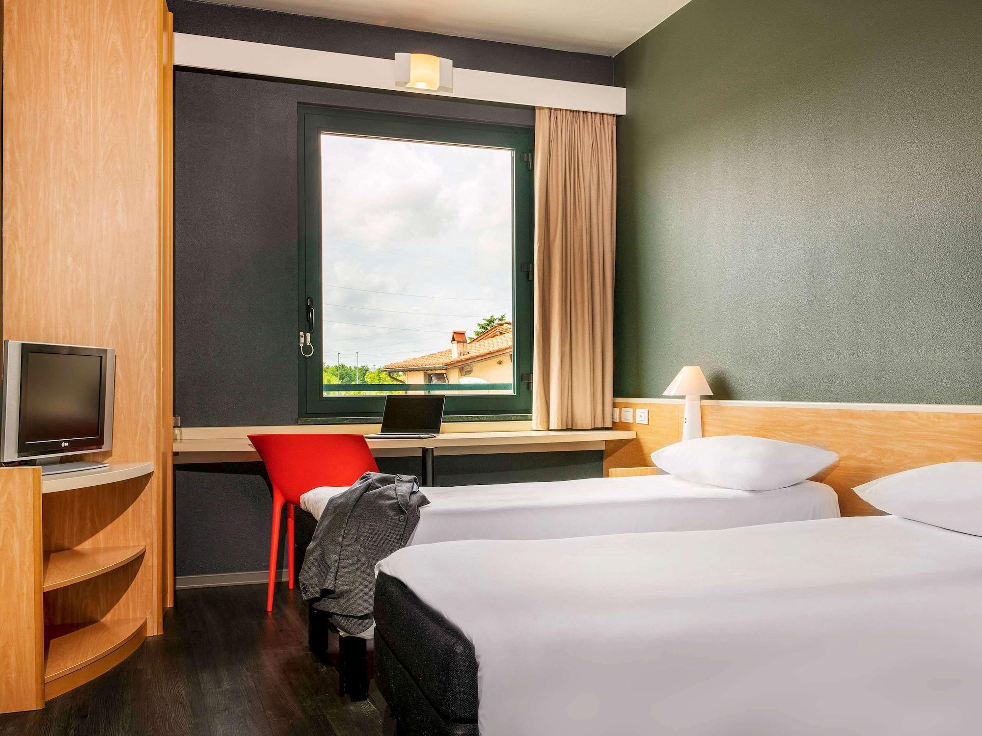 Ibis Firenze Prato Est Hotel