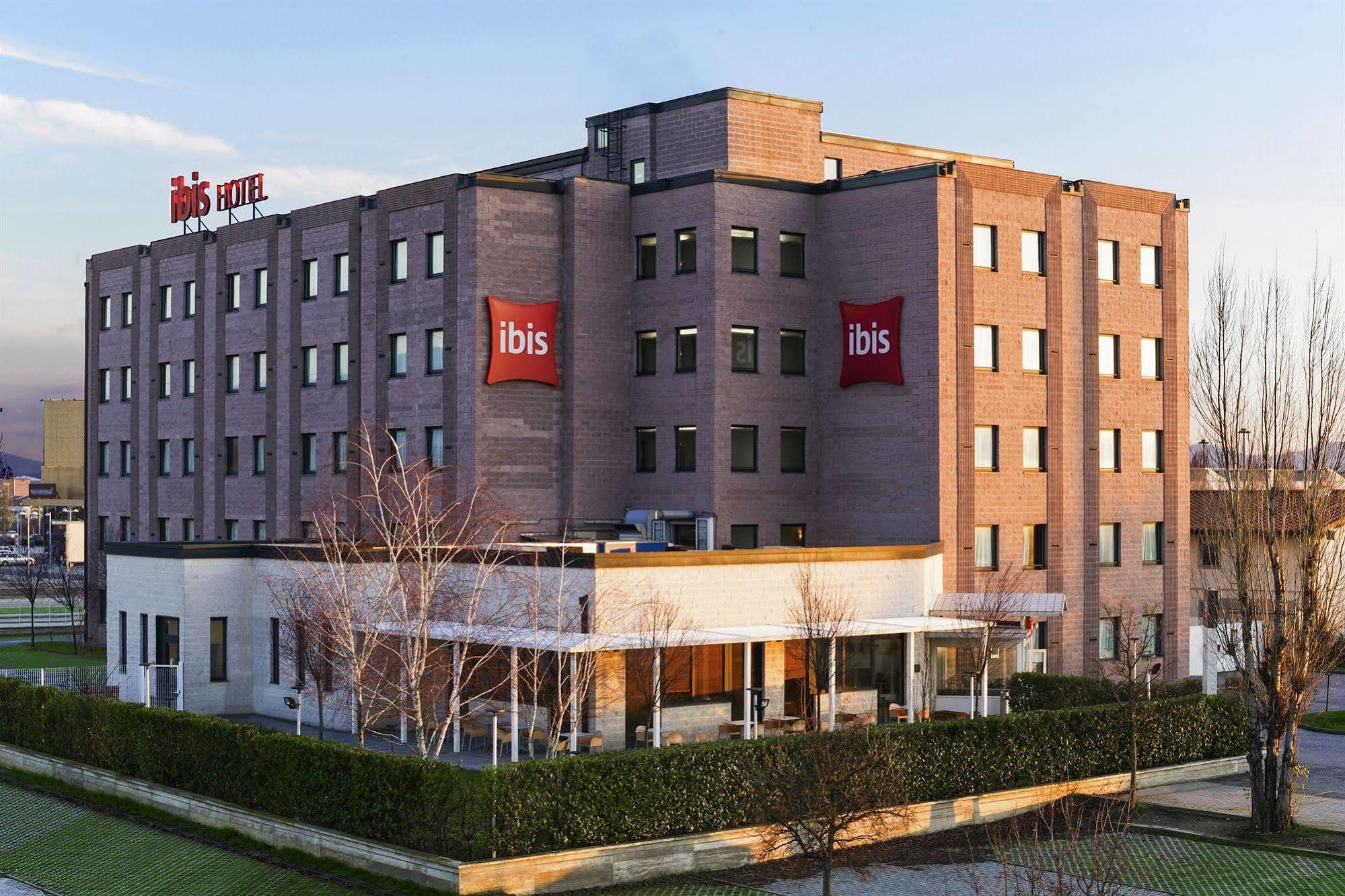 Ibis Firenze Prato Est Hotel 3*